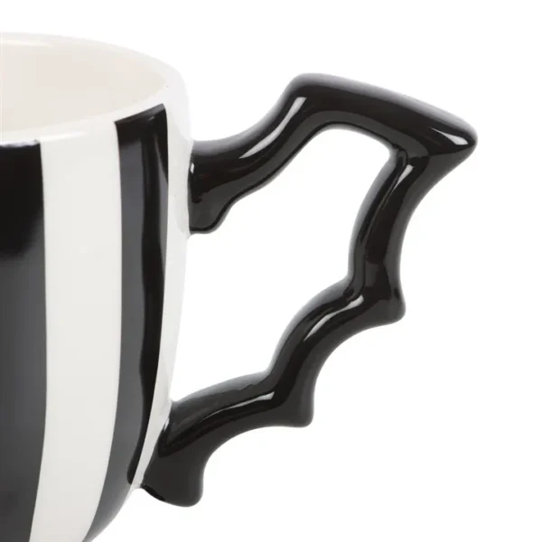 S03723655_14 Striped Bat Wing Teacup