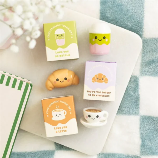 main-14.webp Set of 24 Kawaii Kafe Token Gifts in Display