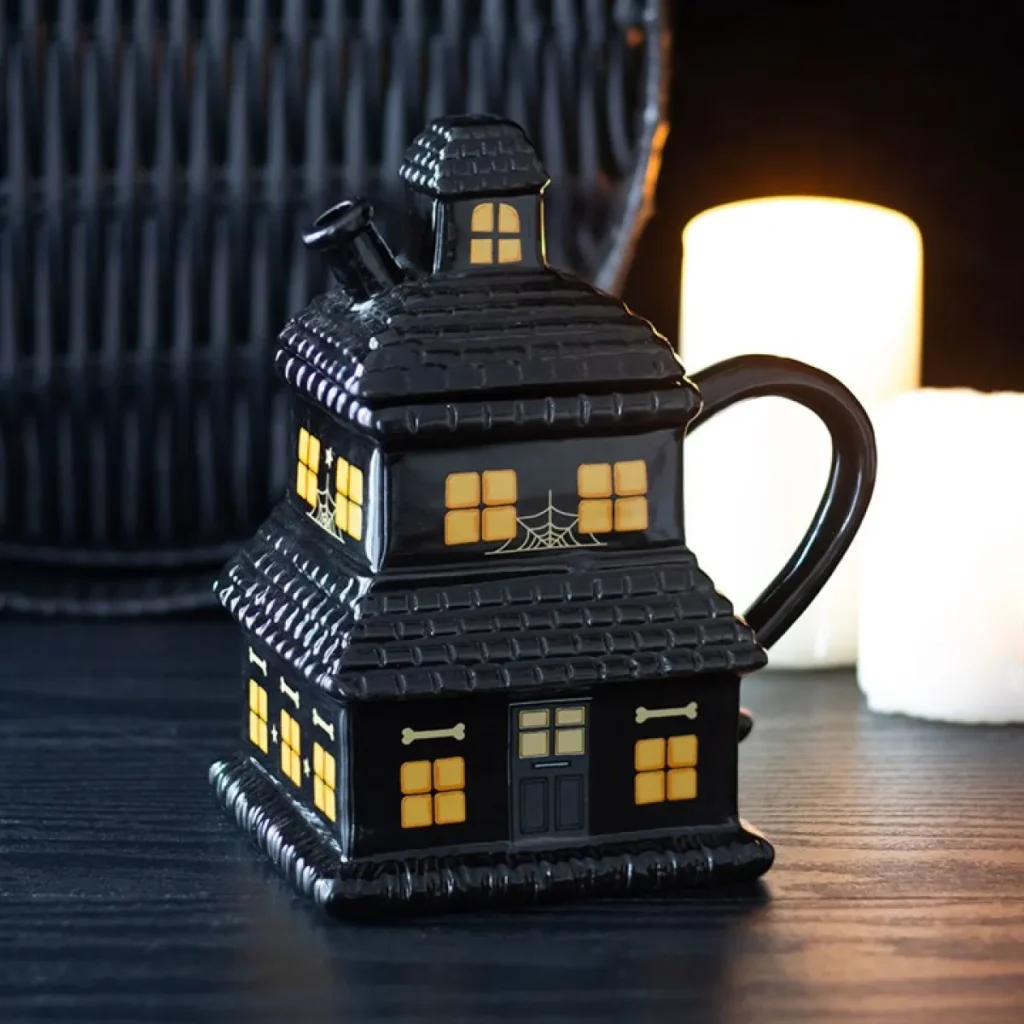 How to Start Mug Collecting with Style 5 Alternative mugs - Mug collecting at its best - haunted house mug