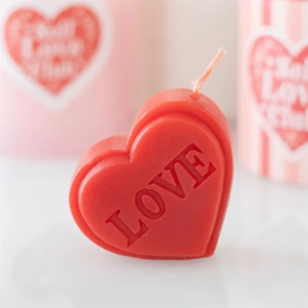 main-93.webp Red Love Heart Shaped Valentine's Day Candle