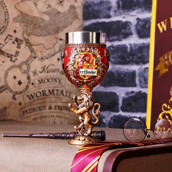 b5607t1-7.webp Harry Potter Gryffindor Collectible Goblet 19.5cm