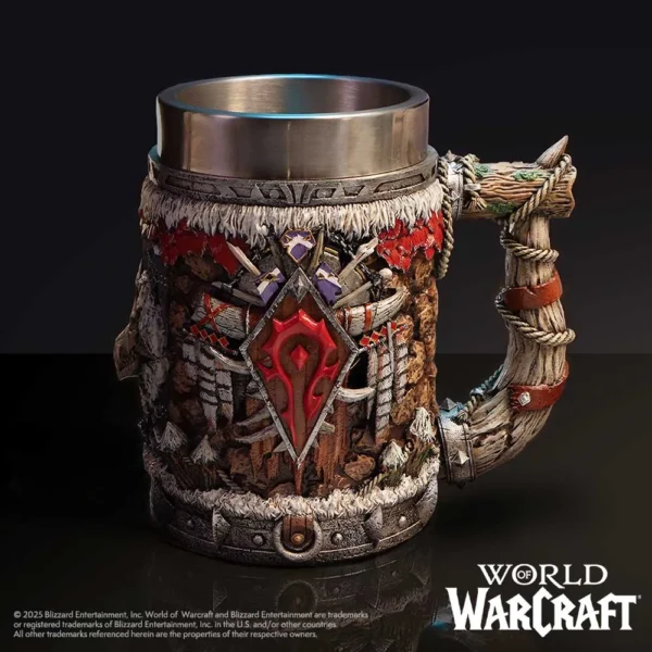 World of Warcraft Horde Mug Wood and Metal - Tribal Design A detailed World of Warcraft Horde-themed mug with carved wood, metal, and fur textures.