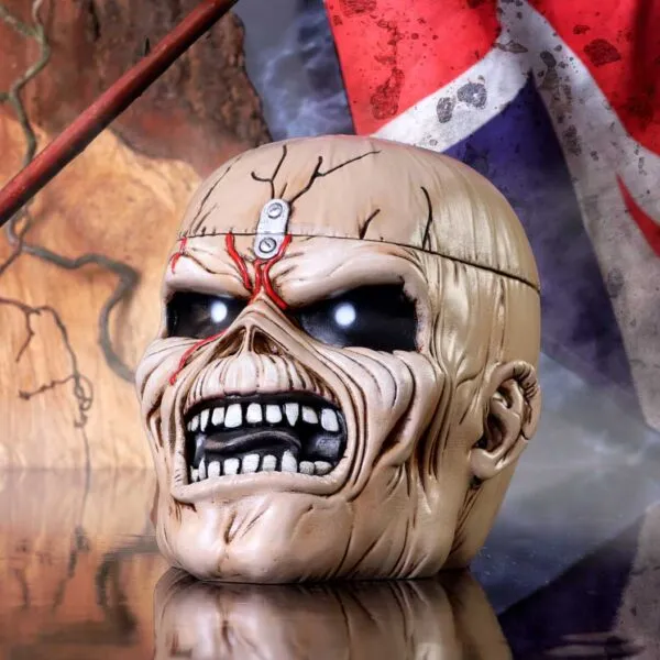 b5108r0-7.webp Iron Maiden The Trooper Box 18cm