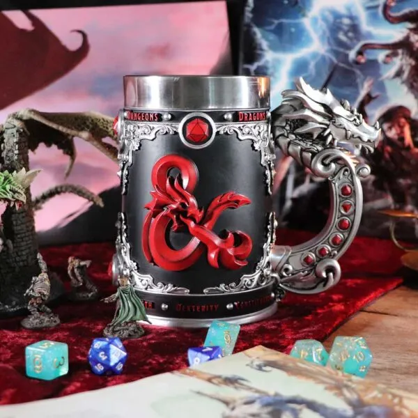 b5358s0-7.webp Dungeons & Dragons Tankard 15.5cm