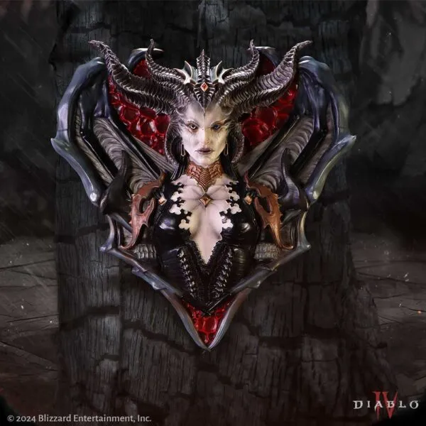 b6830c24-7.webp Diablo® IV Lilith Wall Plaque 30cm