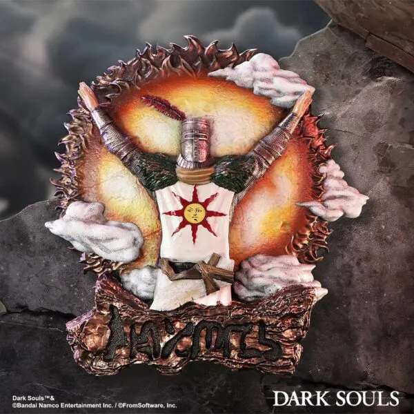 b6914a25-7.webp Dark Souls Solaire Wall Plaque 27.5cm