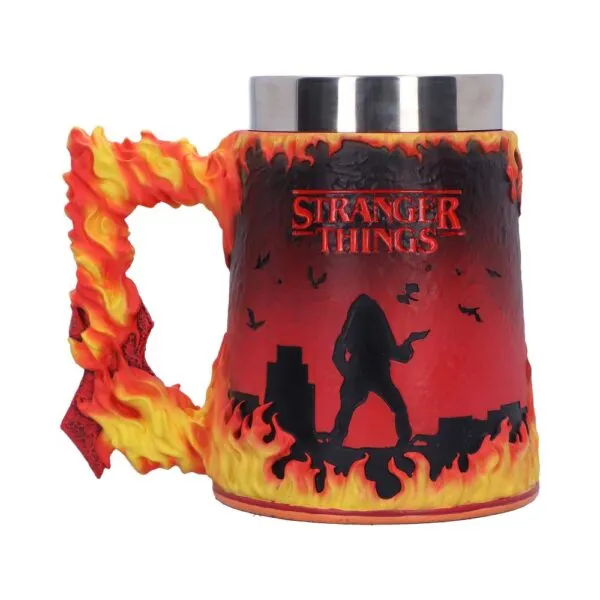 b7388a26-2.webp Stranger Things Hellfire Club Tankard 17cm