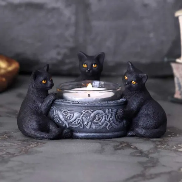 d5928v2-7.webp Familiar Trio Tea Light Holder 10cm