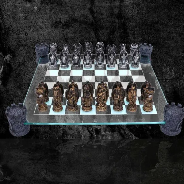 Kingdom Of The Dragon Chess Set 43 cm