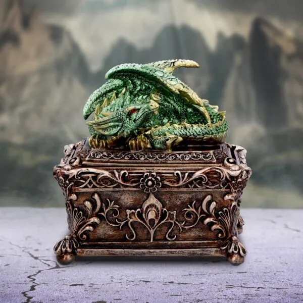 u6872c24-7.webp Guardian of the Hoard 13cm