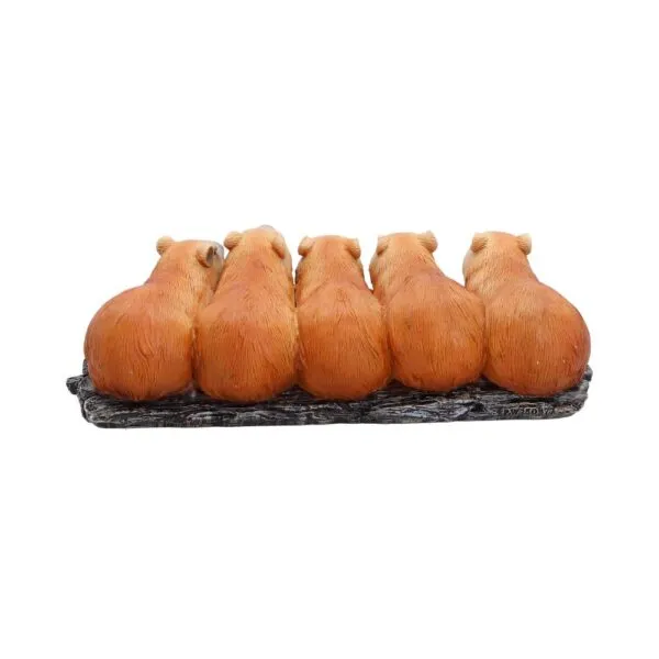 u7616b26-2.webp Capybara Herd