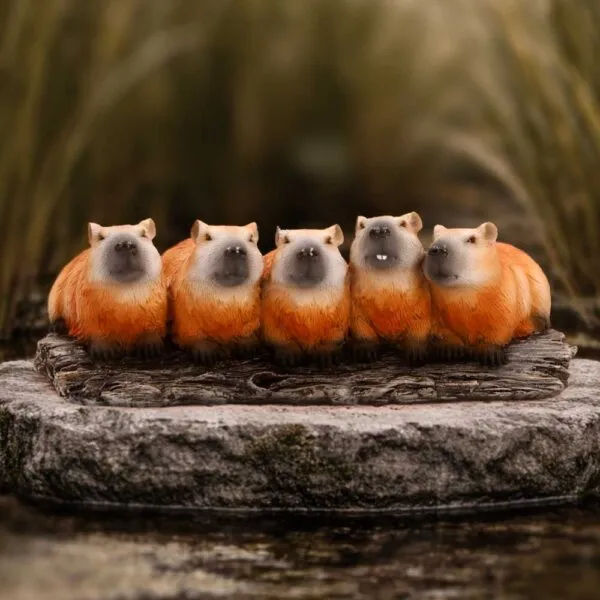 u7616b26-7.webp Capybara Herd